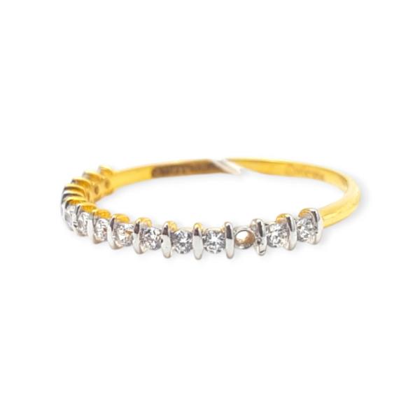 Beautiful Gold Zerkon Band for ladies with Amazing Design